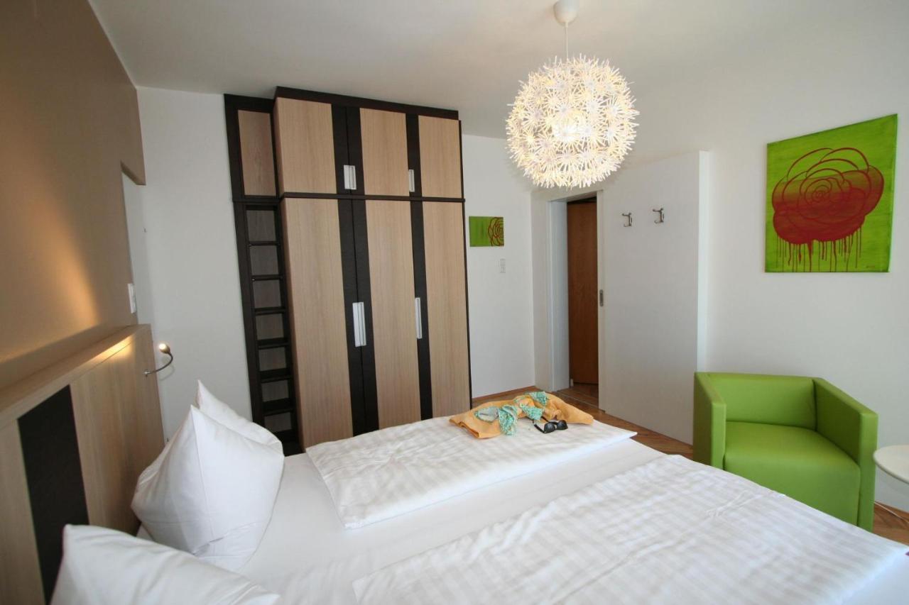 Buchenheim Apartments Райфниц Екстериор снимка