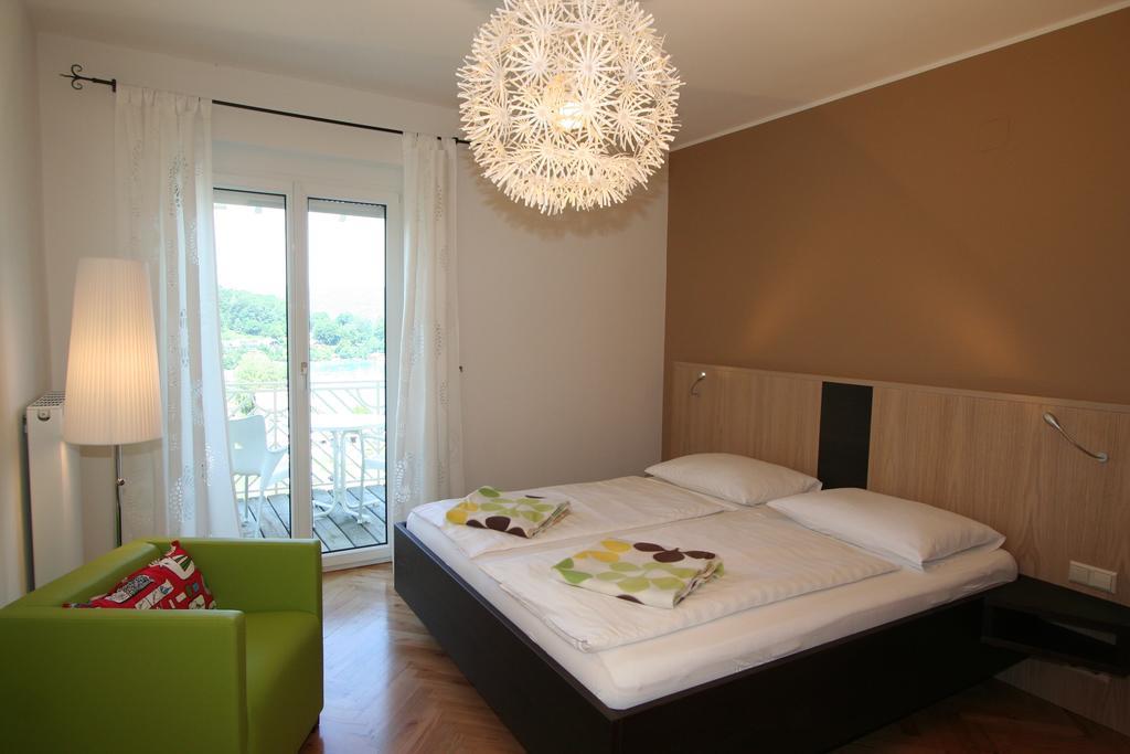 Buchenheim Apartments Райфниц Екстериор снимка